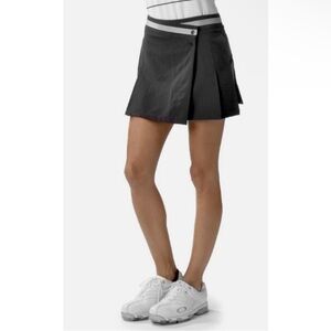 Oakley Women’s Black Athletic Pleated Mini Skort Snap Waist Tennis Golf Size 6